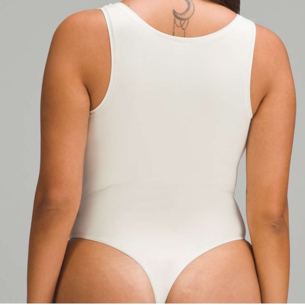 Lululemon Wundermost Ultra-Soft Nulu Square-Neck Sleeveless Bodysuit Bone Small
